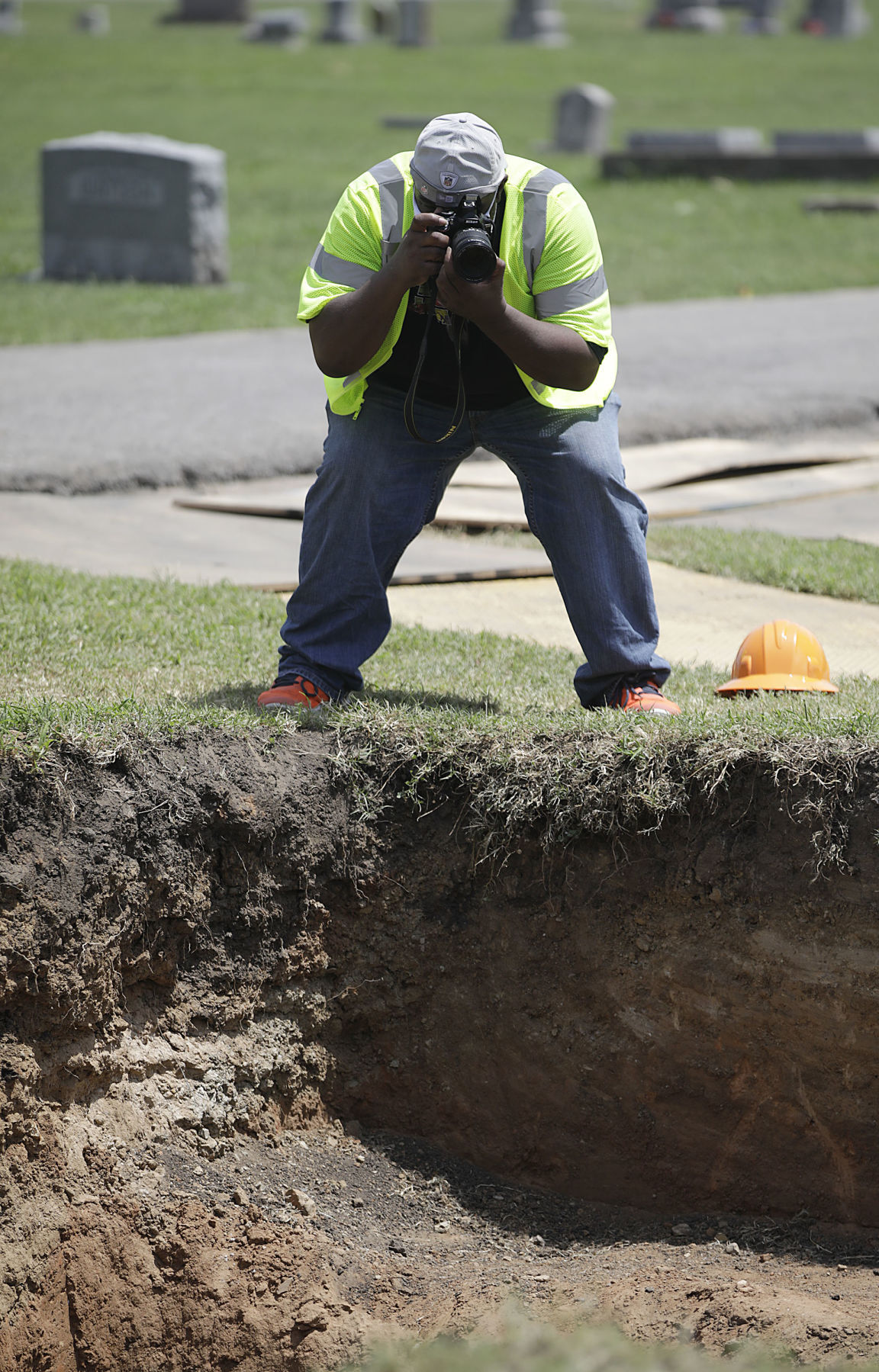 Mass graves search